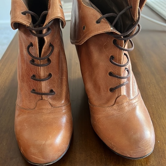 Pied a Terre Tan Leather Wedge Boots - Picture 3 of 7